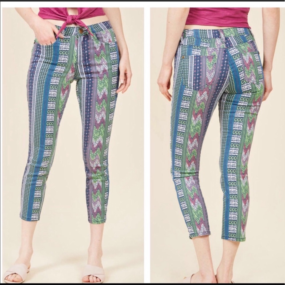 ModCloth Daytime Dash Geo Jam Cropped Pants